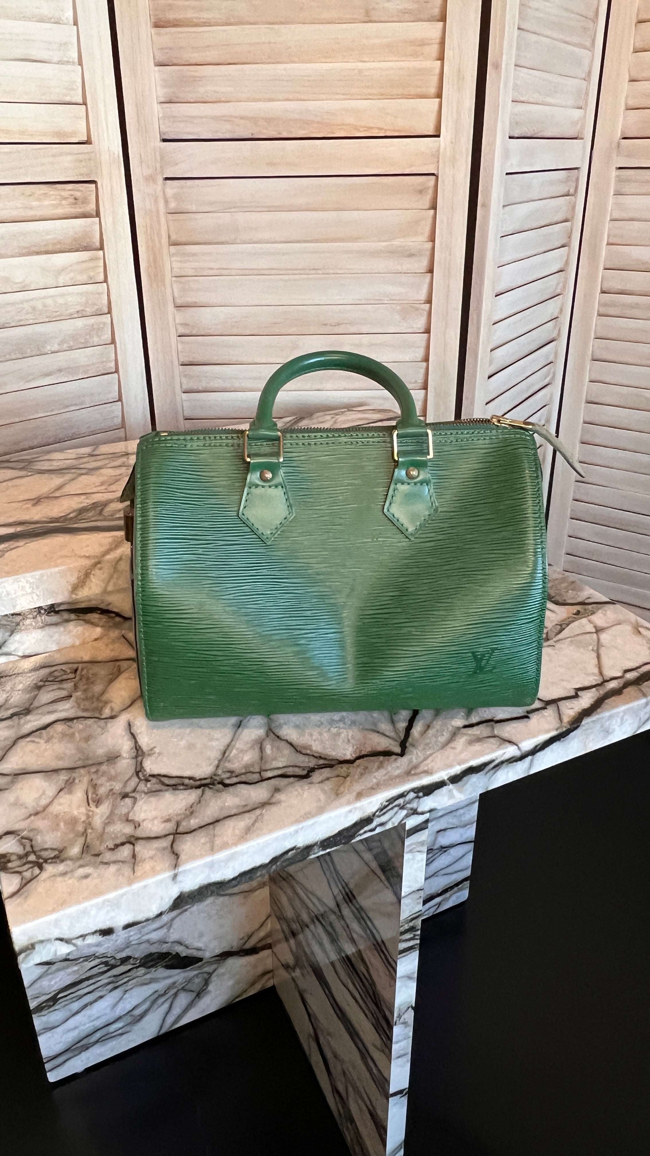 green louis vuitton epi backpack Epi Speedy 25 Borneo