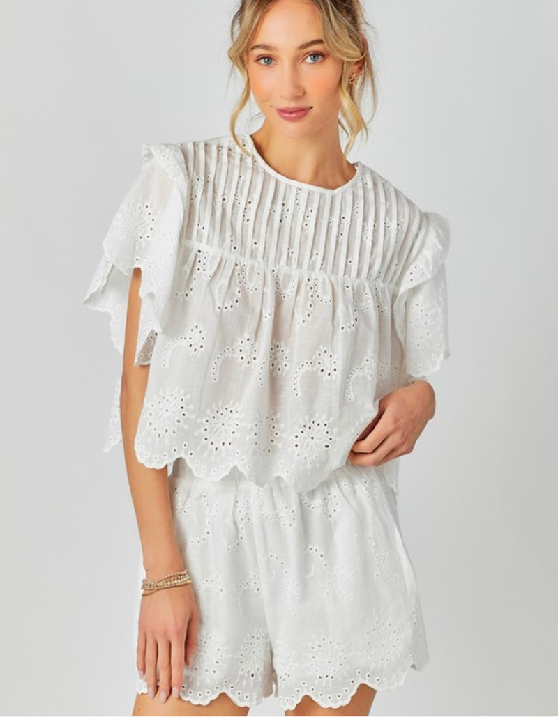 Martha’s Vineyard Eyelet Set