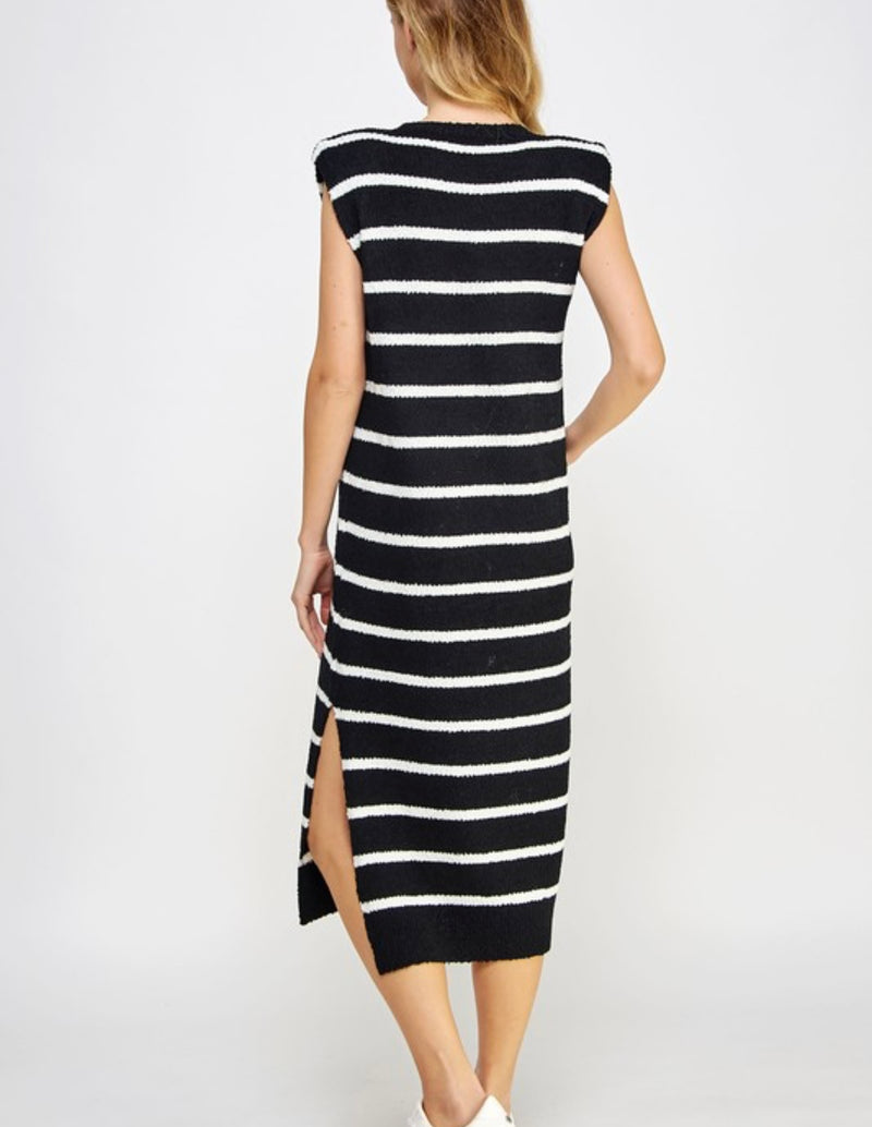 A Day Out Dress - Black/ White