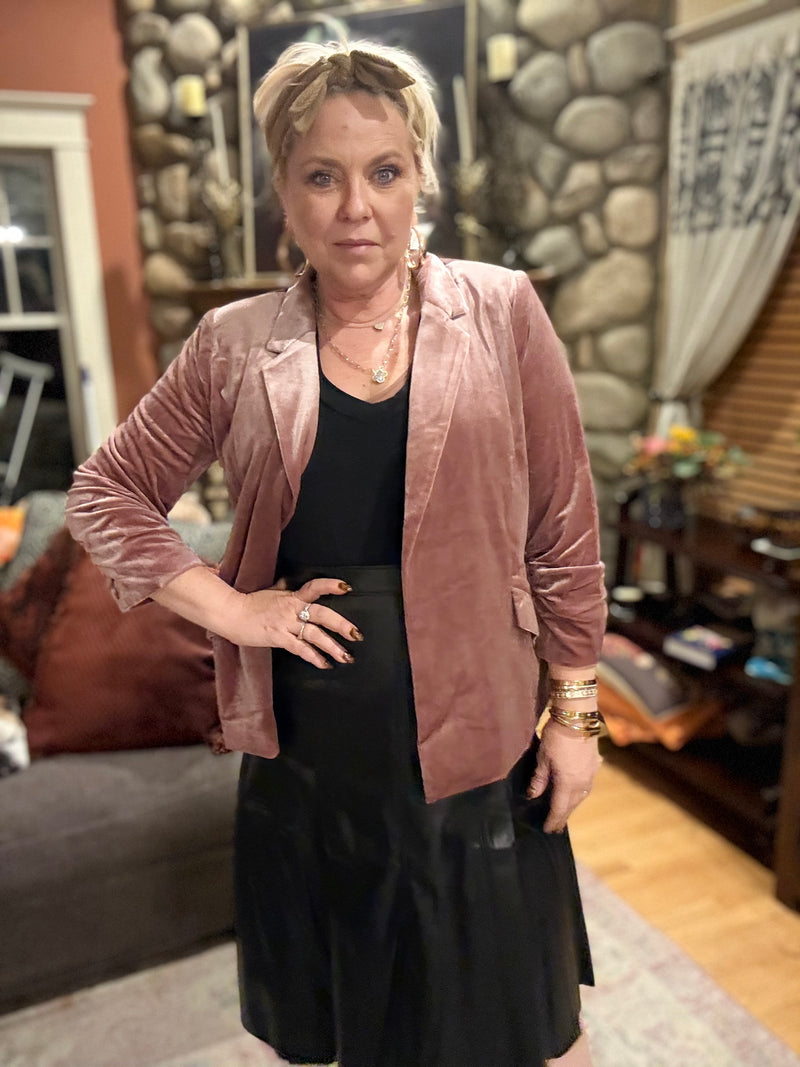 Good Impressions Velvet Blazer - Mauve