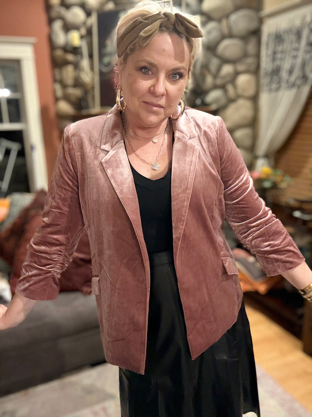 Good Impressions Velvet Blazer - Mauve